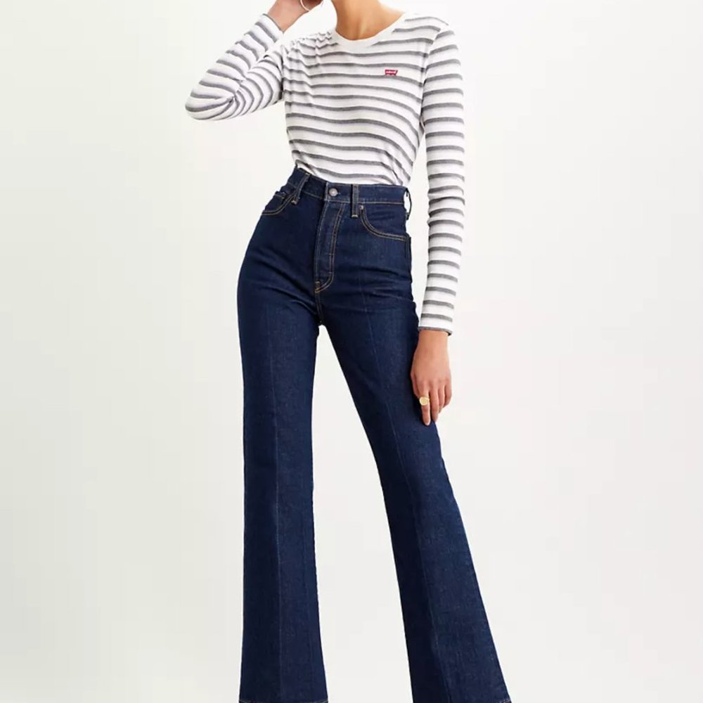 Levi's Ribcage Wide Leg Jeans (Size 25)